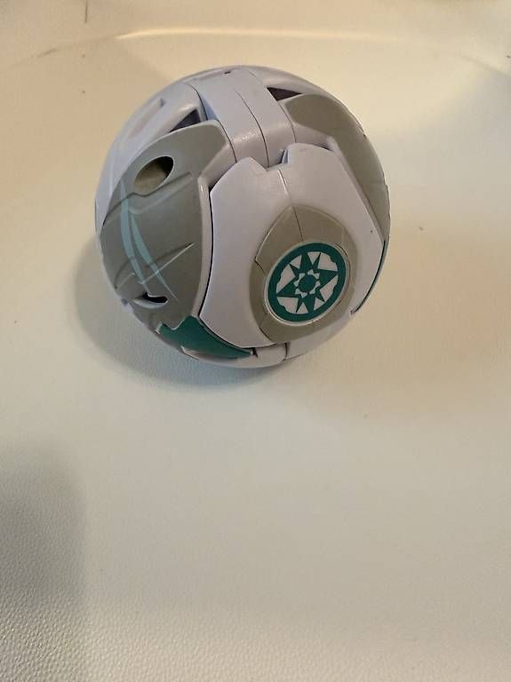 Giocattoli: Bakugan Battle Brawlers  Original Bakugan – Usato da Niederhasli venduto da bon_628l 3