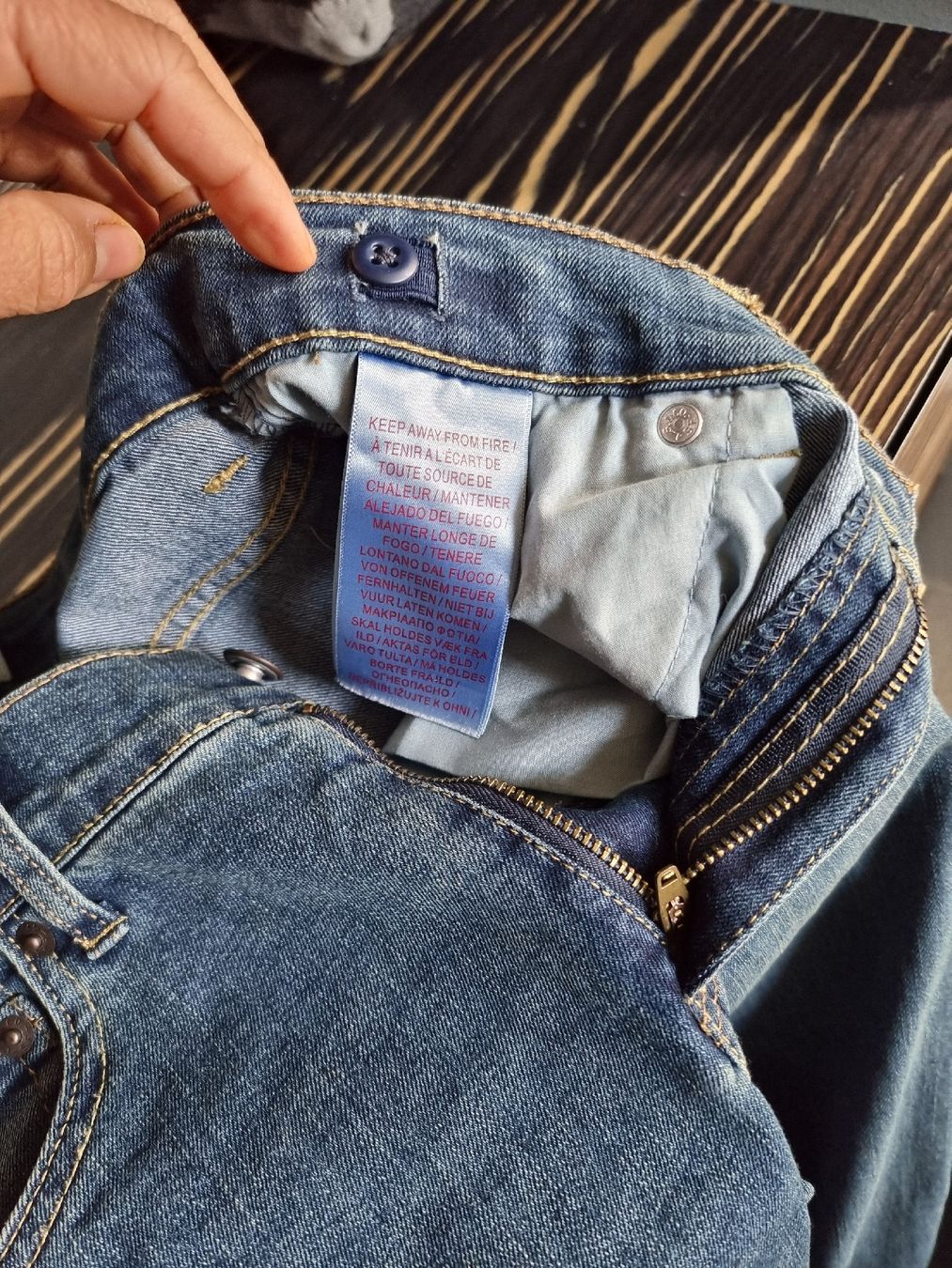 Levi's Pantaloni: Lewis Jeans 511 slim Gr.176 NEU – Nuovo (secondo la descrizione) da Geroldswil venduto da viv_vs9r 7