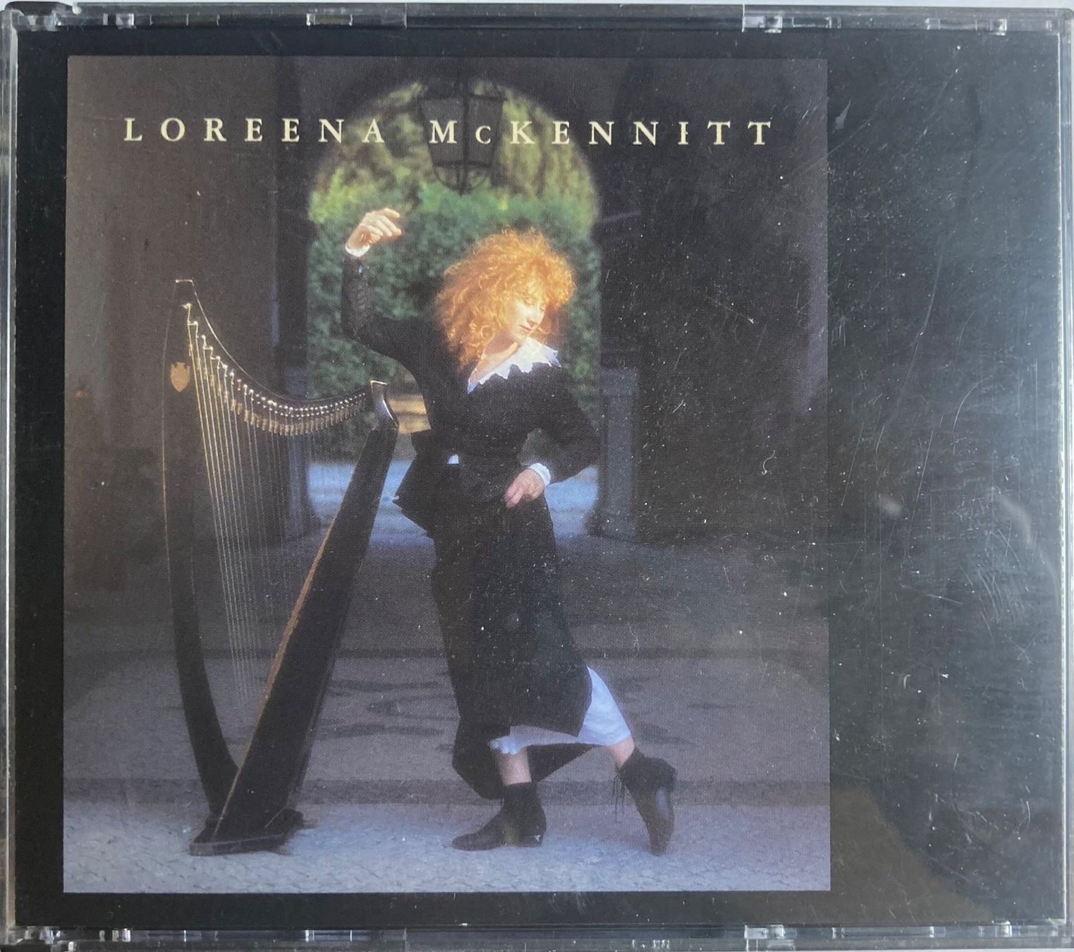 CDs: LOREENA MCKENNITT - THE VISIT – Gebraucht aus Poliez-Pittet von Newtown-Records