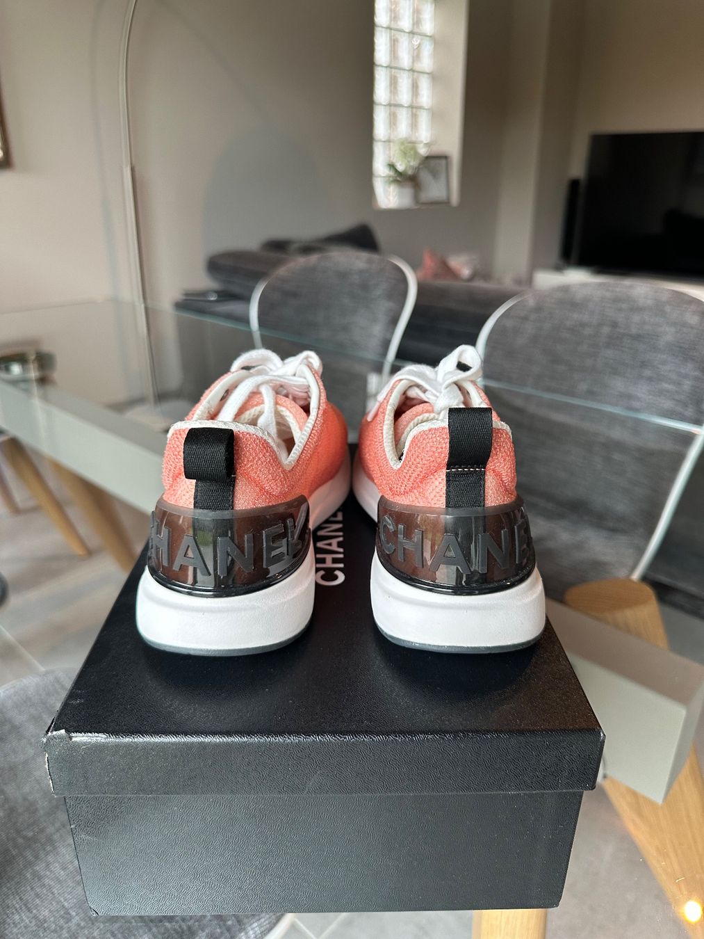Chanel Damenschuhe: Baskets Chanel – Gebraucht aus Cologny von tou_dr98 2