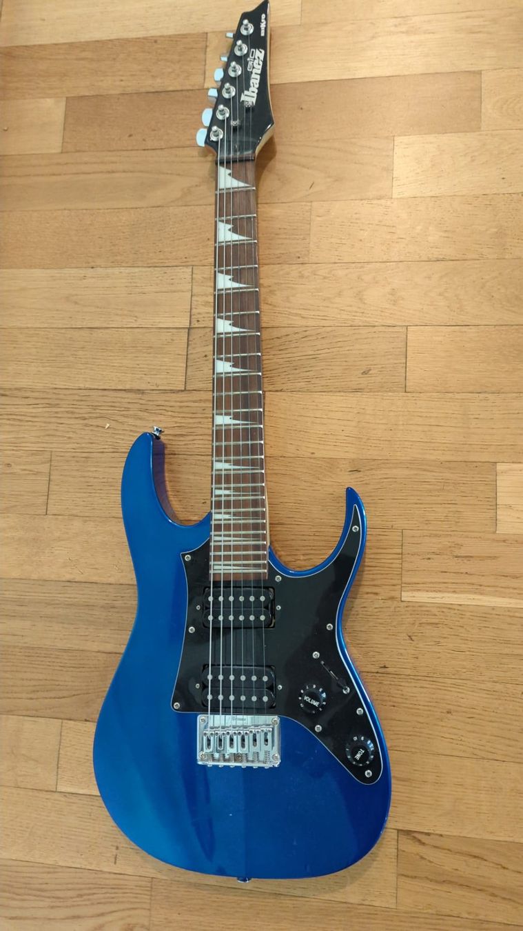 Ibanez Instruments de musique: Ibanez miKro – D'occasion à Winterthur par Rg432724 1