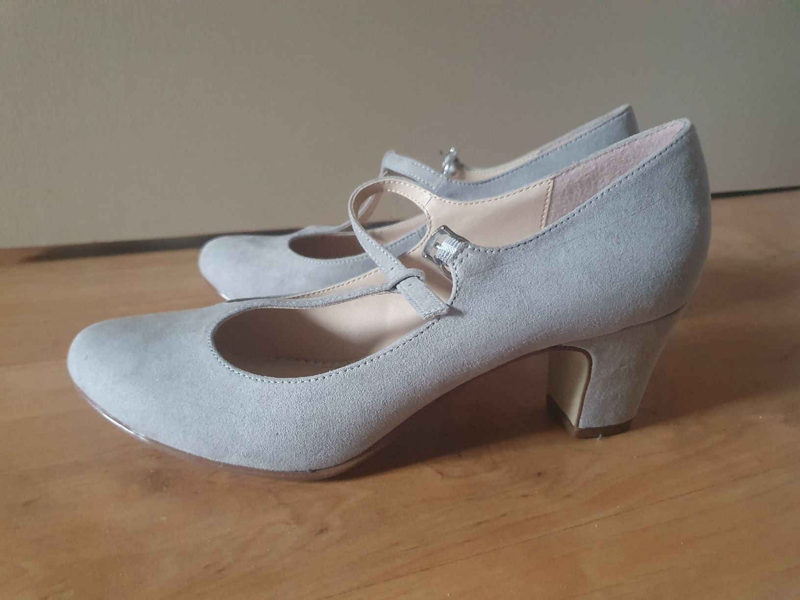 Graceland Scarpe da donna: Graue Damenschuhe - Grlsse 38 – Nuovo (secondo la descrizione) da Muri AG venduto da mic_v97r 1