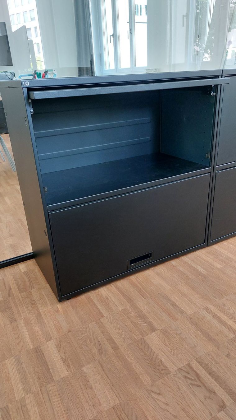 Lista Armadi: Hochwertiges modulares Sideboard von Lista – Usato da Zürich venduto da Julia.a 1