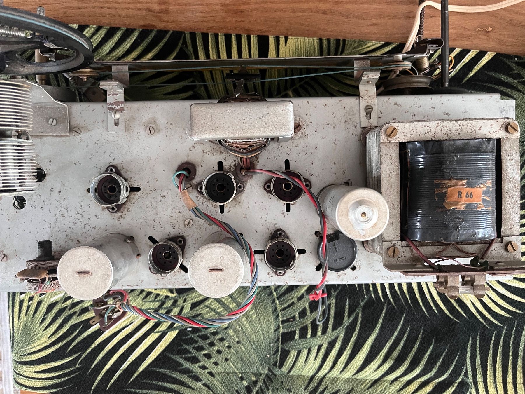 Radios: Radio Chassis Röhrenradio – D'occasion à Bäretswil par Rasubi 7