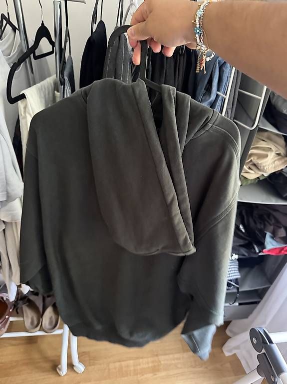 Pullover & Sweatshirts: Carhartt Pullover  – Gebraucht aus St. Gallen von rechsteinersell 2
