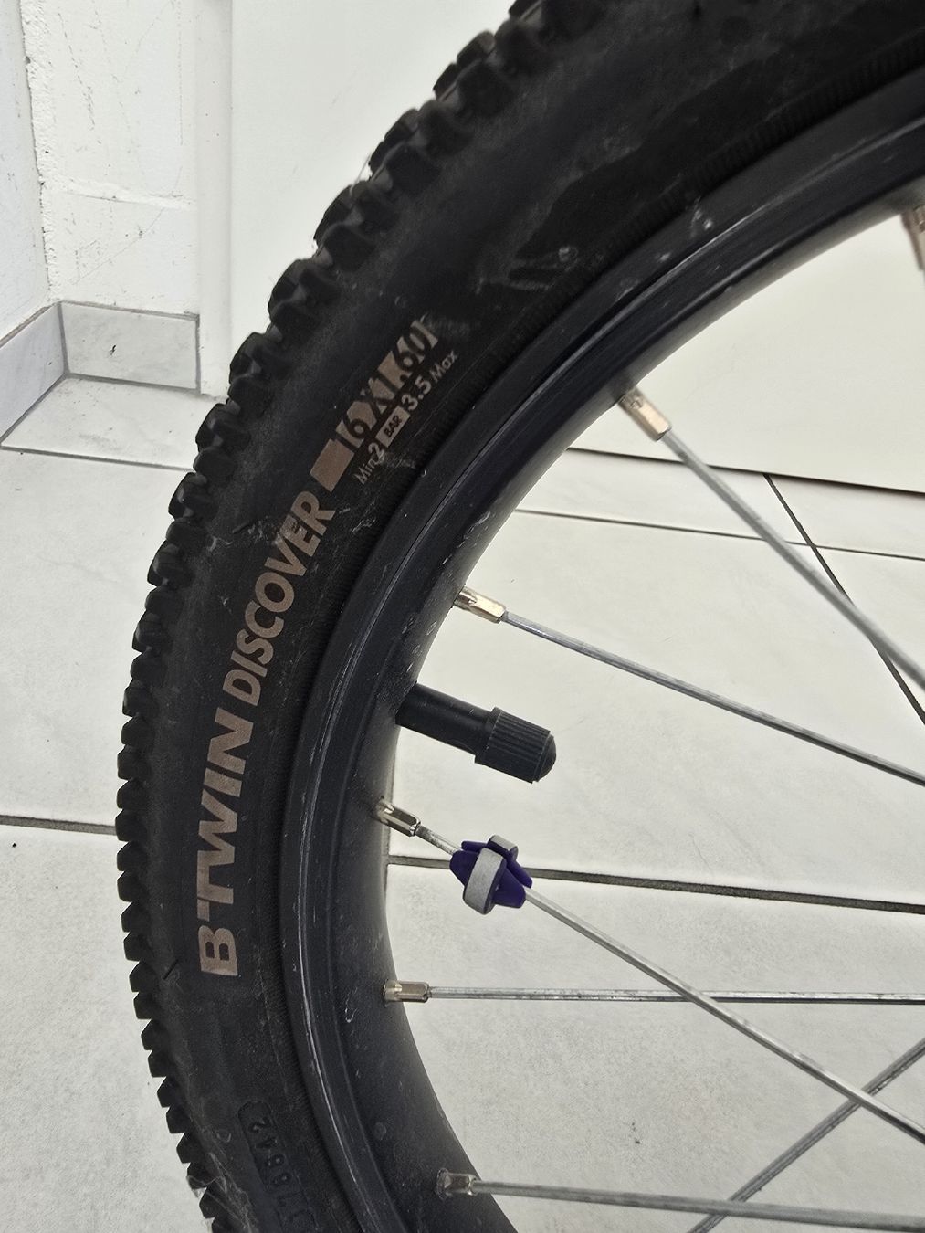 Decathlon Biciclette: Kinder Velo B'TWIN 16 Zoll – Usato da Oberwil BL venduto da LauraPe 3