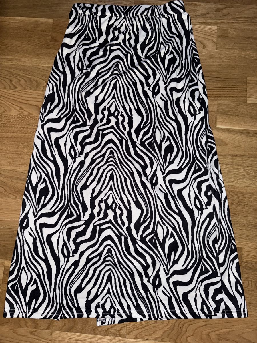 Gonne: Sommerrock mit Zebra-Muster – Usato da Zürich venduto da Koller.S 1