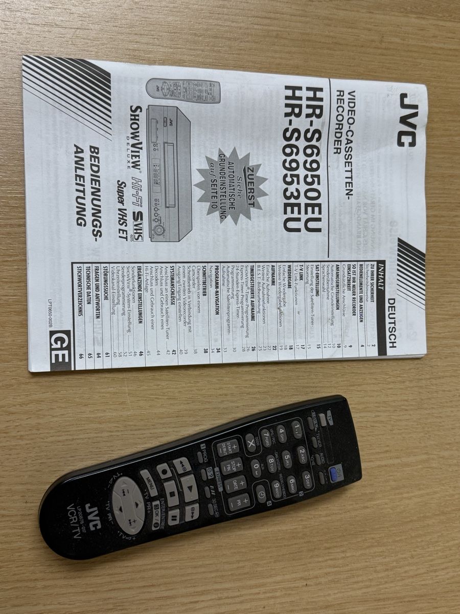 JVC Aufnahmegeräte: VHS Videorekorder JVC – Gebraucht aus Wil SG von Beerman 2