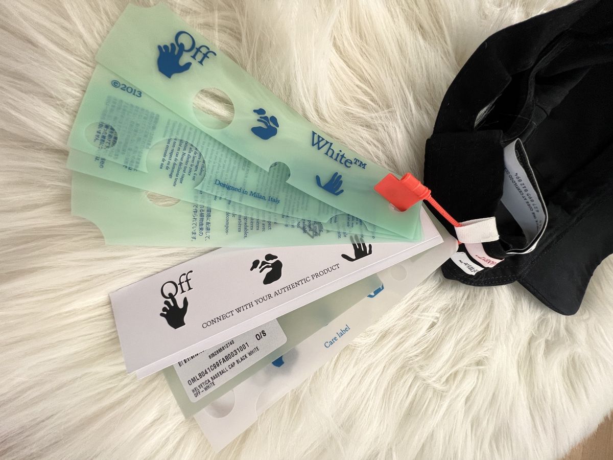 Chapeaux, bonnets & casquettes: Off-white Cap (New) Off white – Neuf avec emballage d'origine à Altdorf UR par Swissglam 2