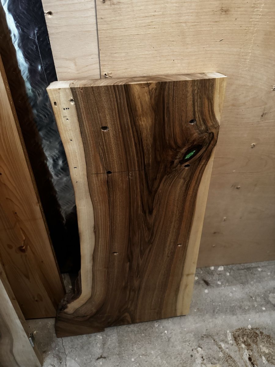 Articoli in legno: Holzplatten mit Kunstharz gegossen – Usato da Eichberg venduto da mks_z5fq 5