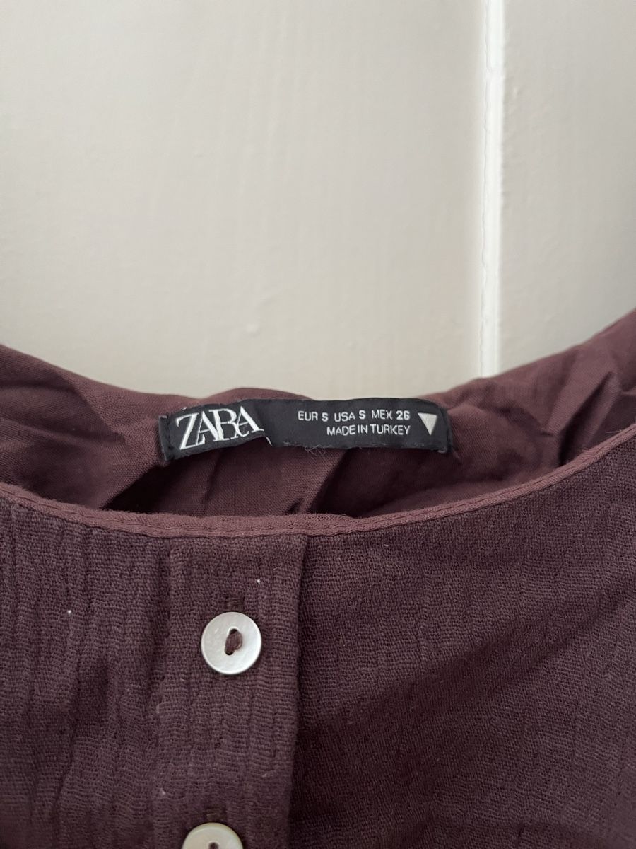 Zara Top: Zara Top mit integrietem BH – Nuovo (secondo la descrizione) da Zürich venduto da Closetbesties 1