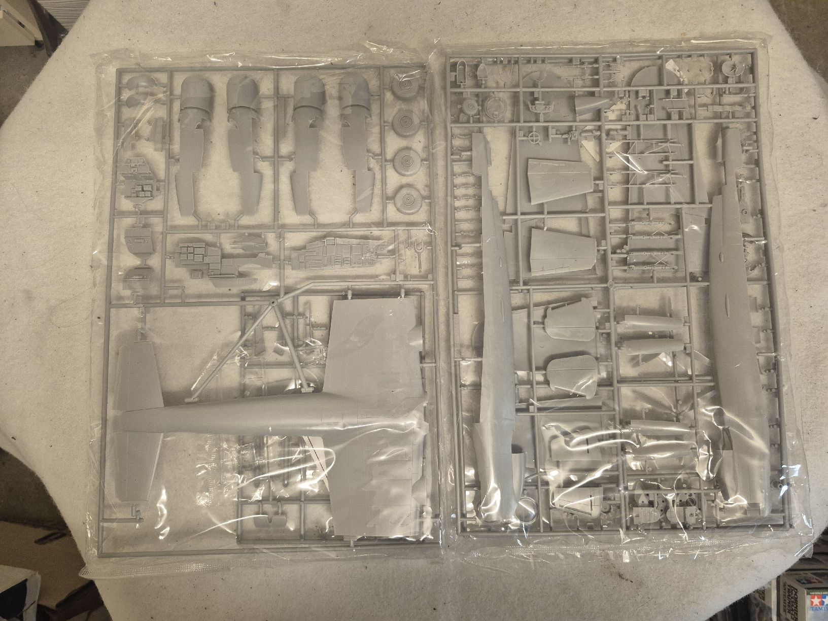 Kits de montage: Monogram Dornier Do 217E-5 1:48 Modellbausatz  – D'occasion à Wald ZH par recher67 2