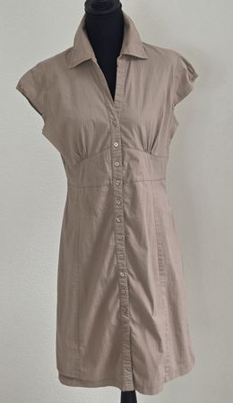 Leichtes Sommerkleid  Tailliert, Knopfleiste, Gr.42