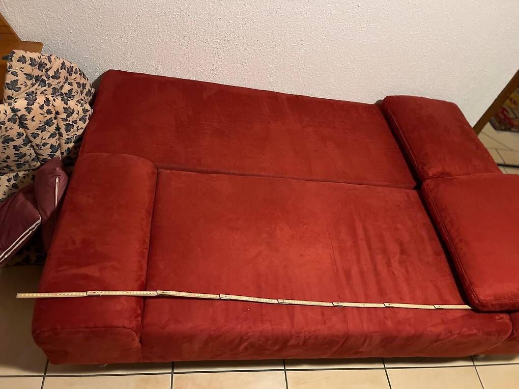 Divani: Bettsofa gratis abzugeben  – Usato da Grabs venduto da kaleks