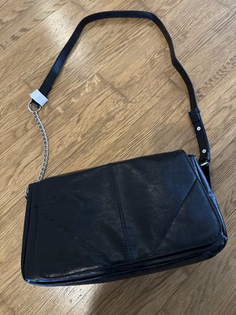 Schwarze Tasche
