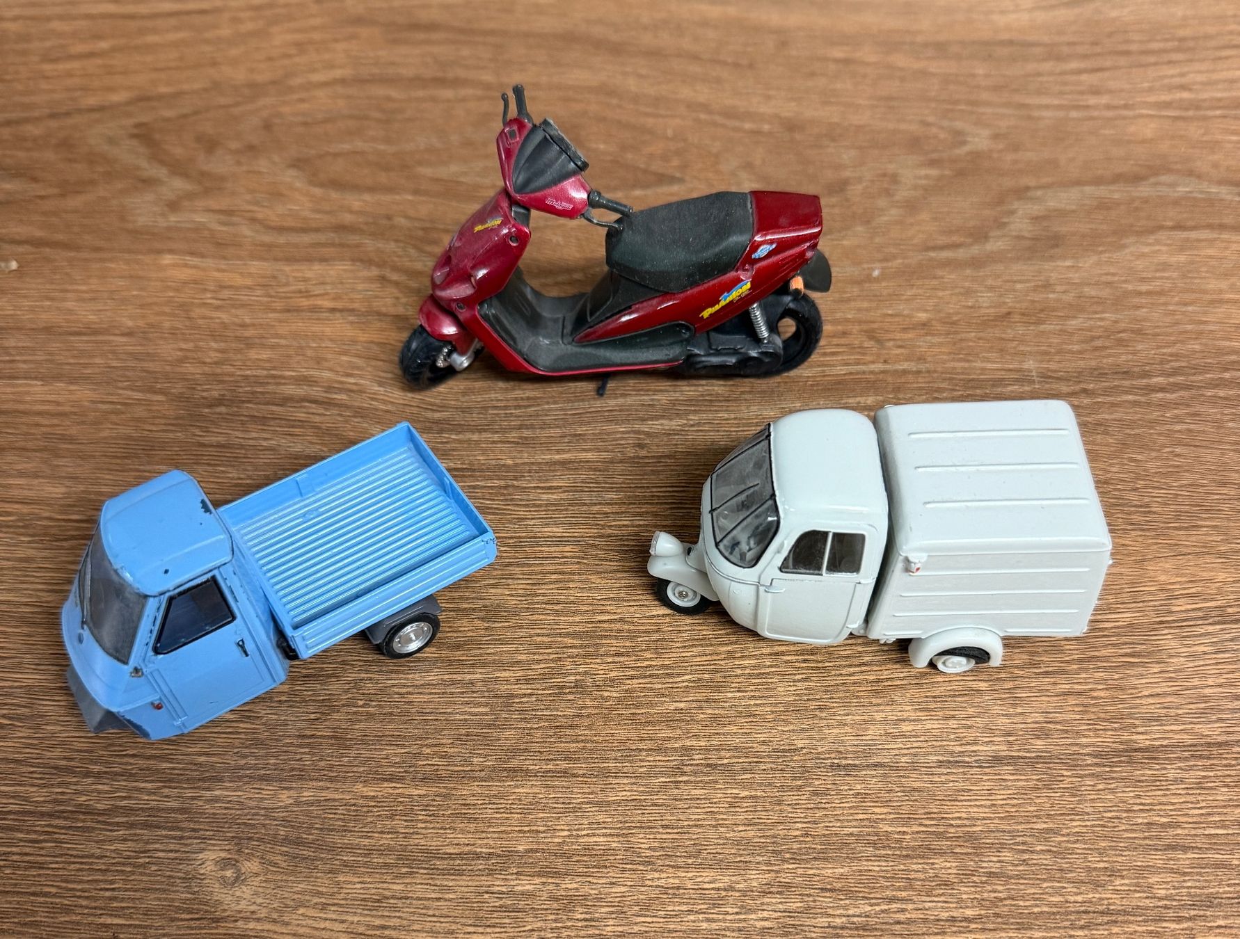 Altro: Modellfahrzeuge 3er Set: Roller, Ape, Piaggio. – Usato da Nussbaumen AG venduto da olitech5415 1