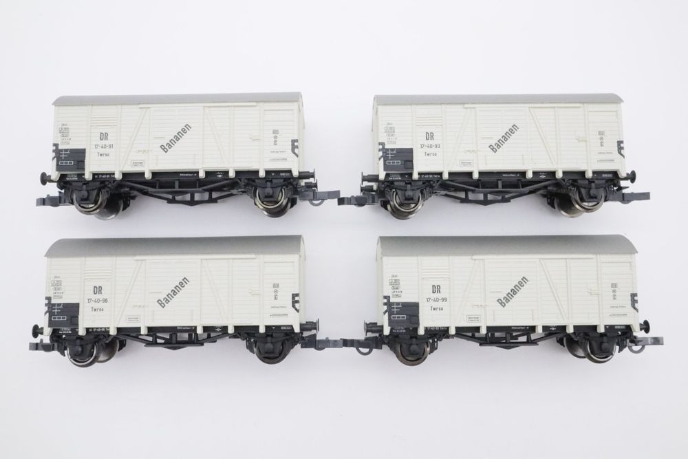 Liliput Modelleisenbahnen: Liliput L240002 Güterwagenset "Bananen DDR" DC H0 – Gebraucht aus Basel von Railfun 1