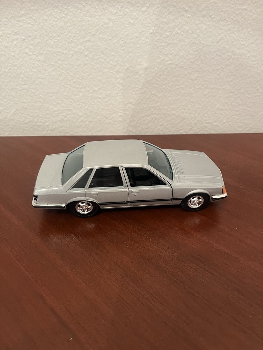 Gama Modellini d'auto: Opel Senator A von Gama - Topzustand 1/25 – Nuovo e nell'imballaggio originale da Wabern venduto da Housi78 7