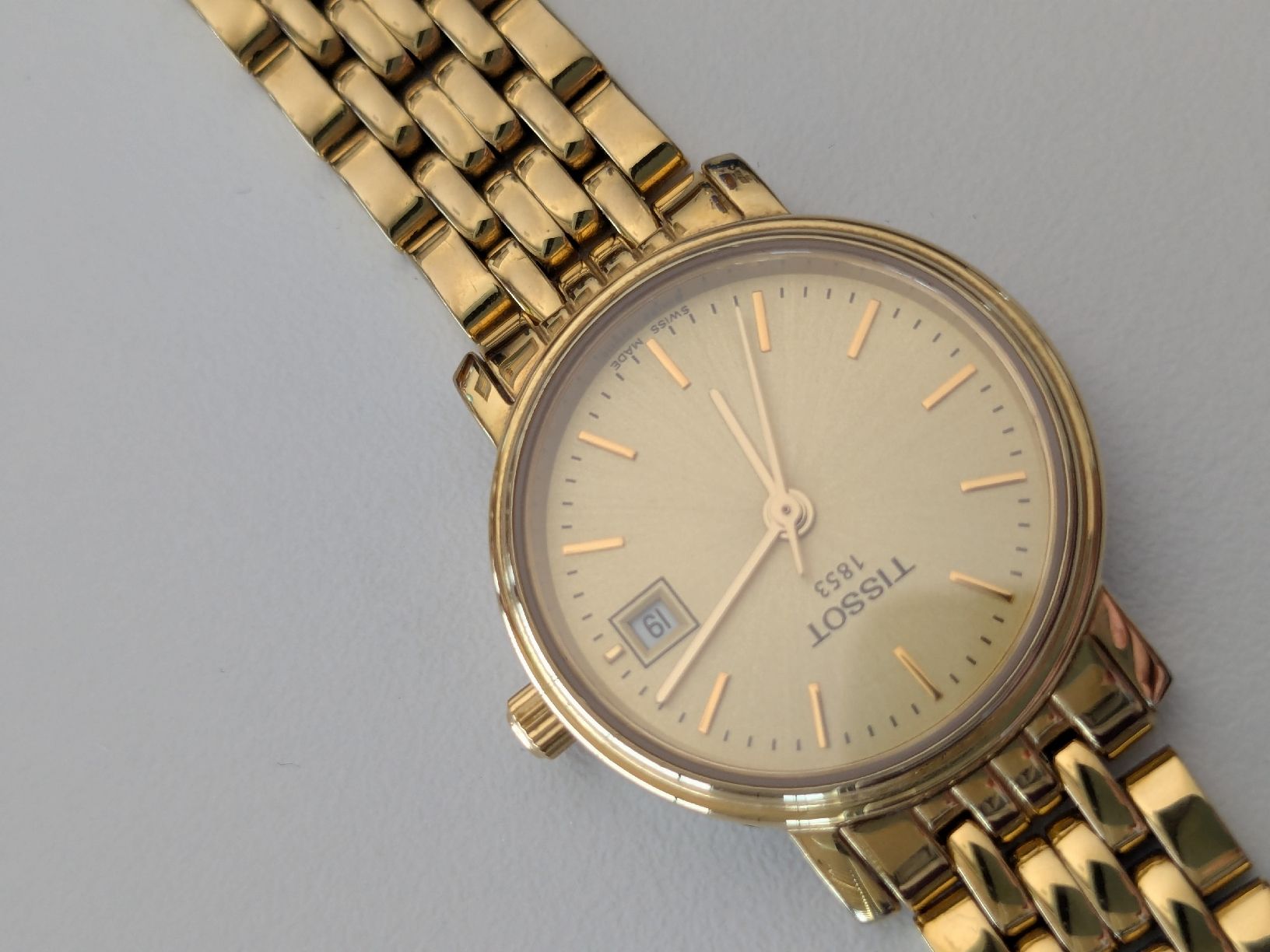 Tissot Orologi: Tissot lady watch no battery – Usato da Kloten venduto da nad_ys78 5
