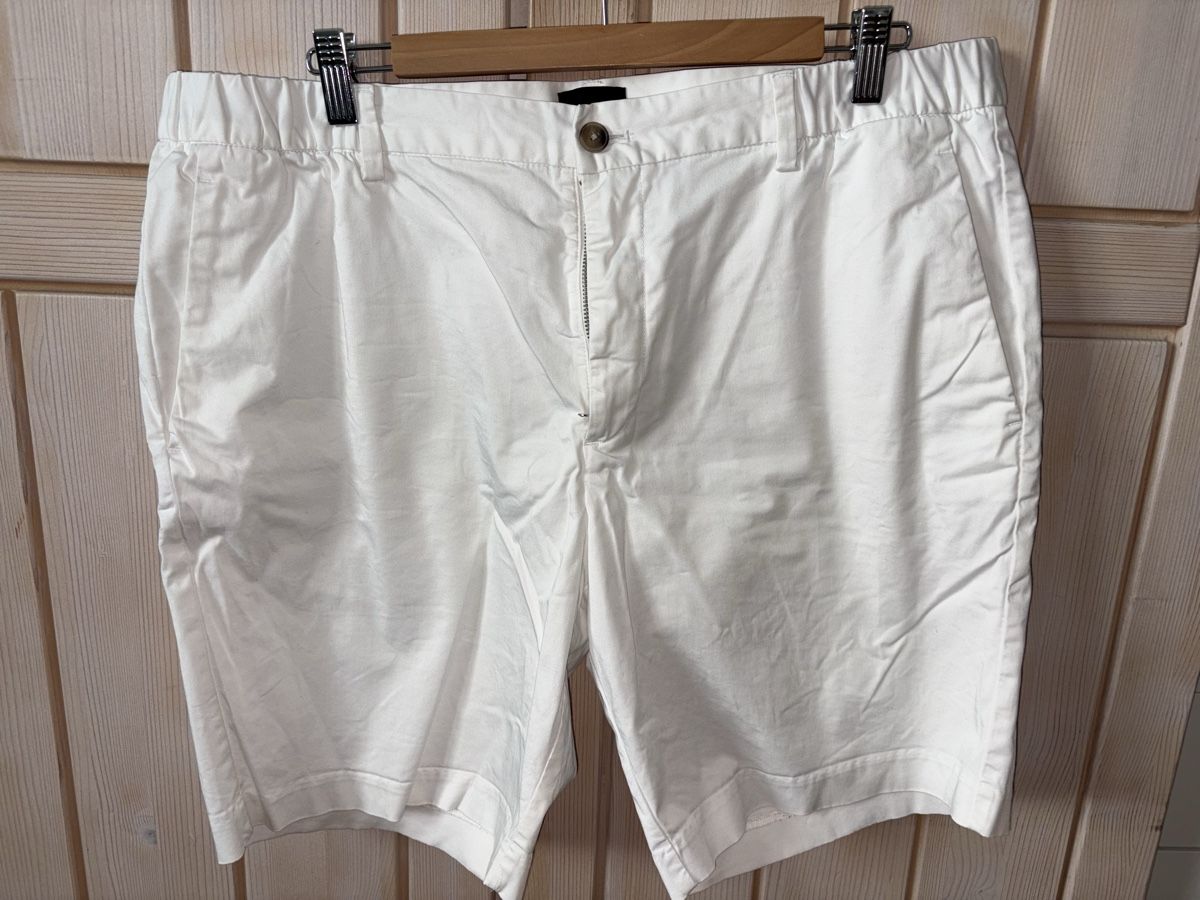 H&M Pantaloni: Herren Shorts, weiss, Gr XL – Usato da Thun venduto da tulpentau