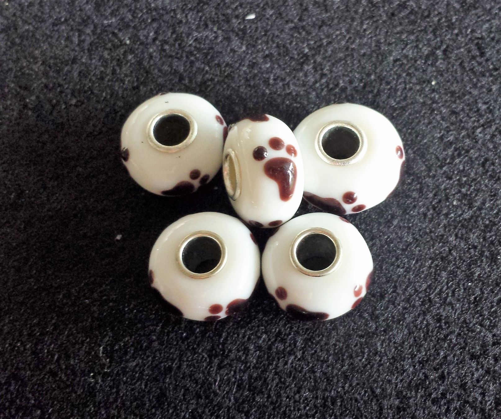 Perle (finte): Lampwork Weisse Glasperle, Glass Bead – Nuovo (secondo la descrizione) da Langenthal venduto da flowersNbirds
