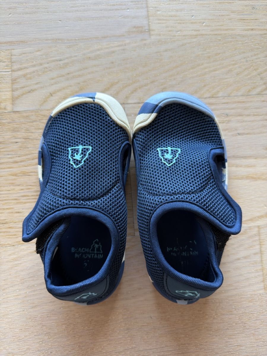 Chaussures garçon: Badeschuhe von Beach Mountain, Gr. 23 – D'occasion à Liestal par elaraffaela 1