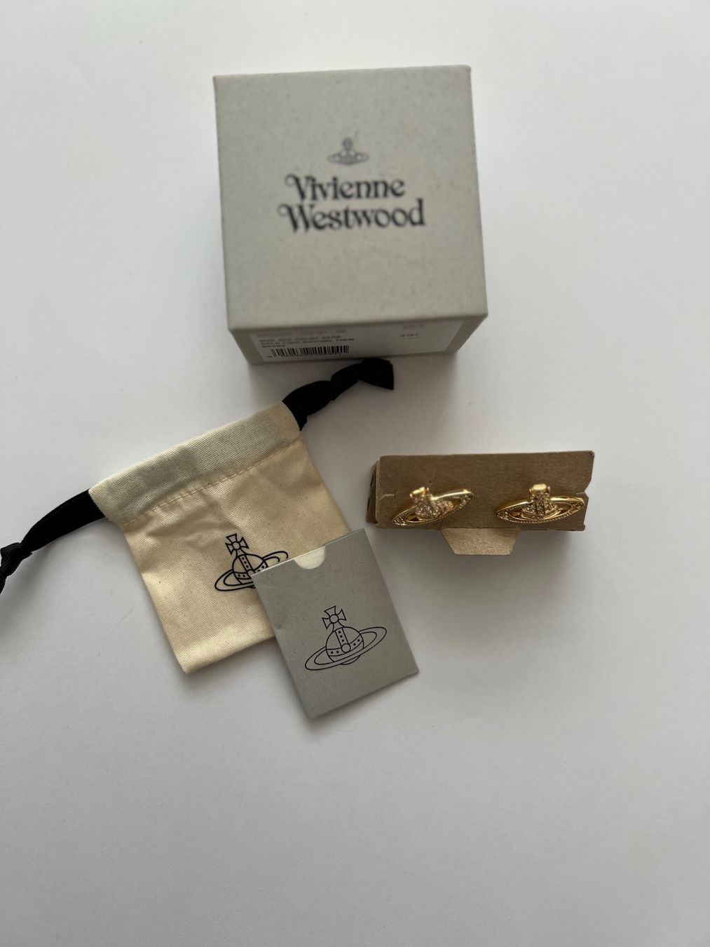 Orecchini pendenti & Orecchini a lobo: *Vivienne Westwood MINI BAS RELIEF EARRINGS - Ohrringe – Nuovo e nell'imballaggio originale da Oberaach venduto da Dandy2021 3