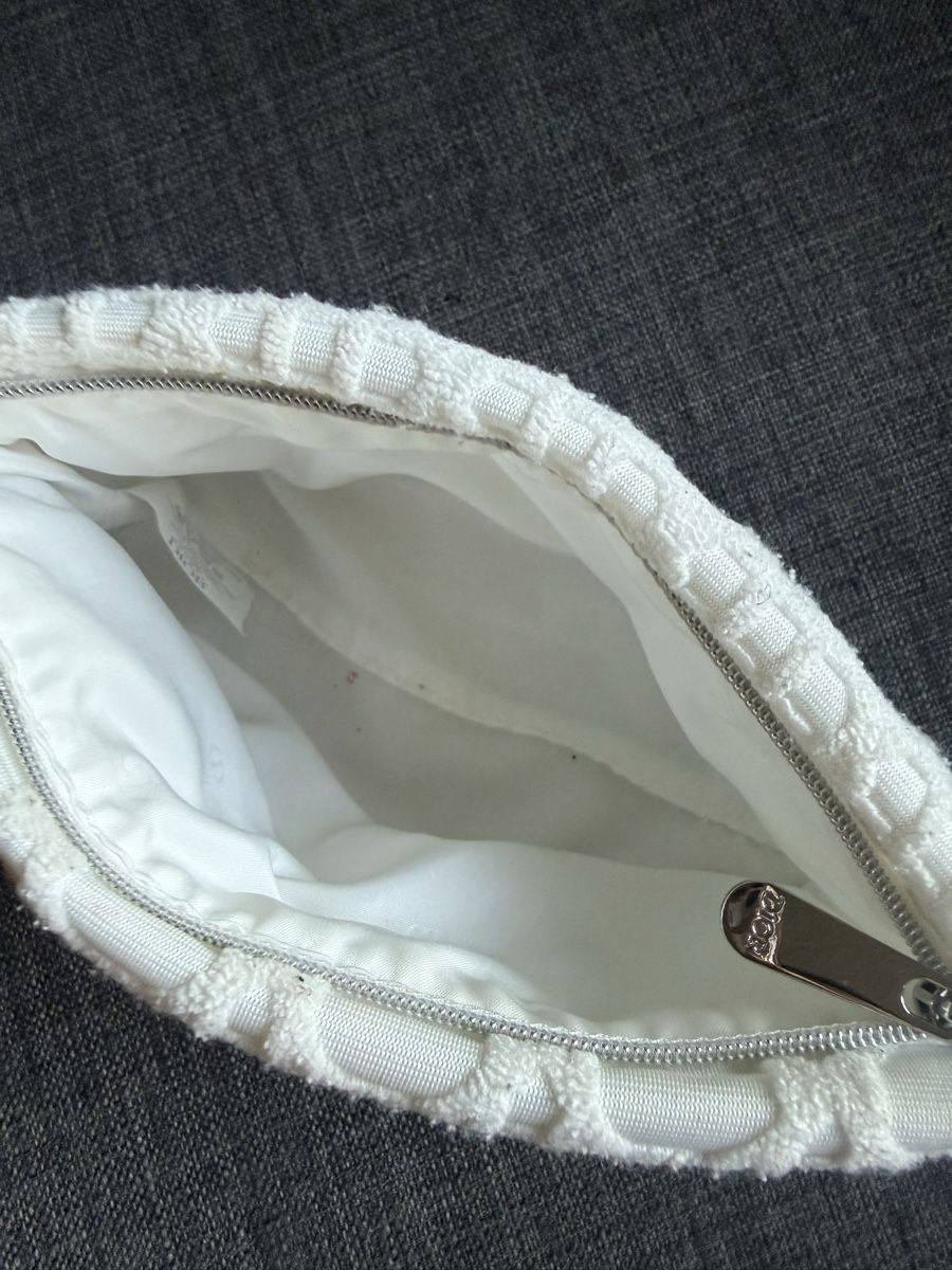 Dior Kosmetikkoffer: Dior White Cannage Pouch – Gebraucht aus Luzern von sas_r89l 3