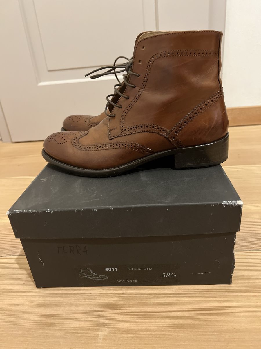 Benci Brothers Damenschuhe: Benci Brothers Stiefelette 38.5 – Gebraucht aus Soglio von Quadratus7 7