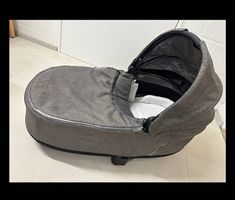 Cybex Babywanne (Priam) in grau- Top Zustand!