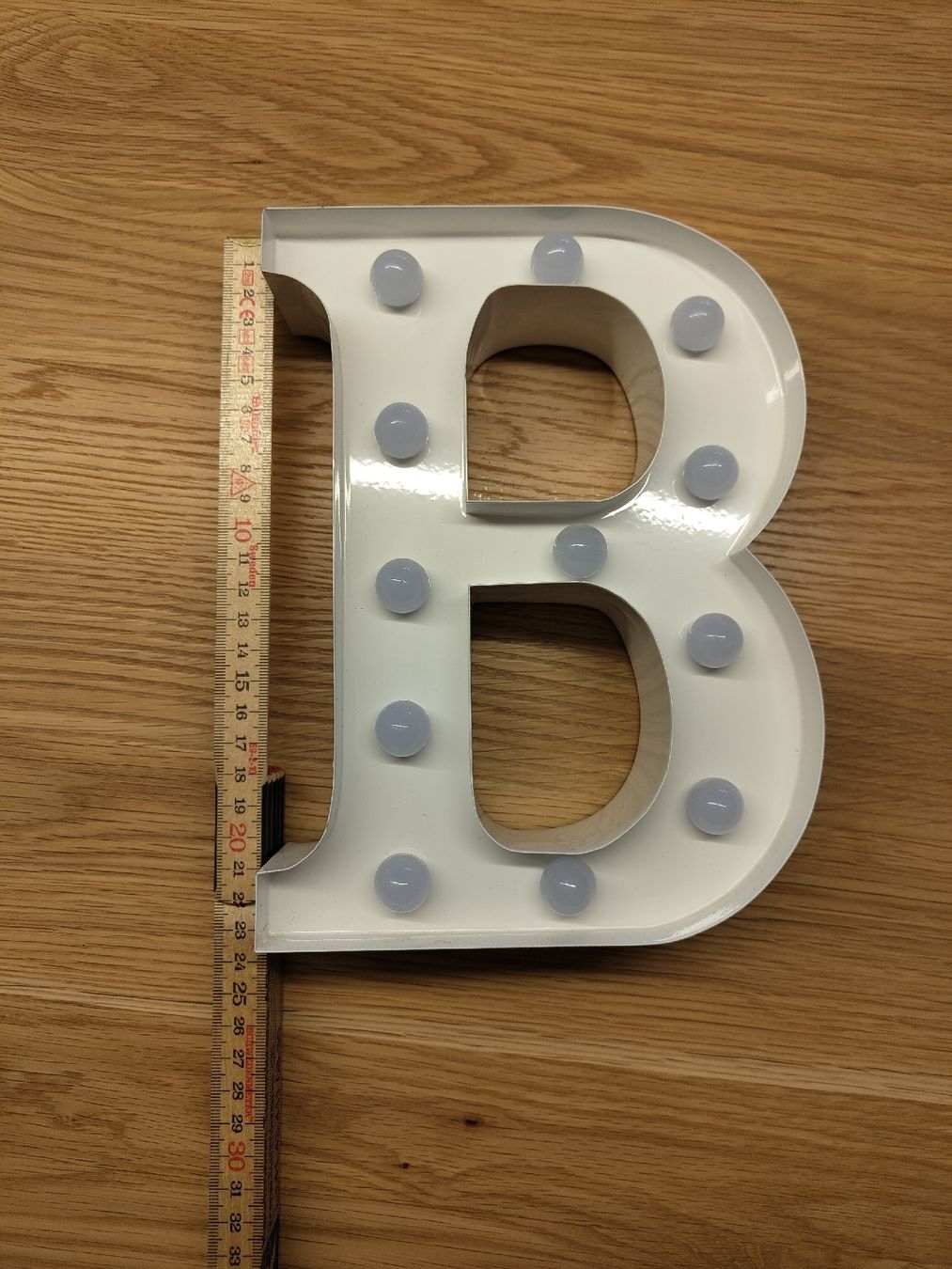 Tutte le decorazioni: Leuchtbuchstabe B – Usato da Teufen AR venduto da tan_yy7z 3