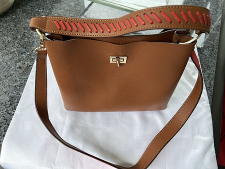 Elegante Schultertasche - Hotic - Braun