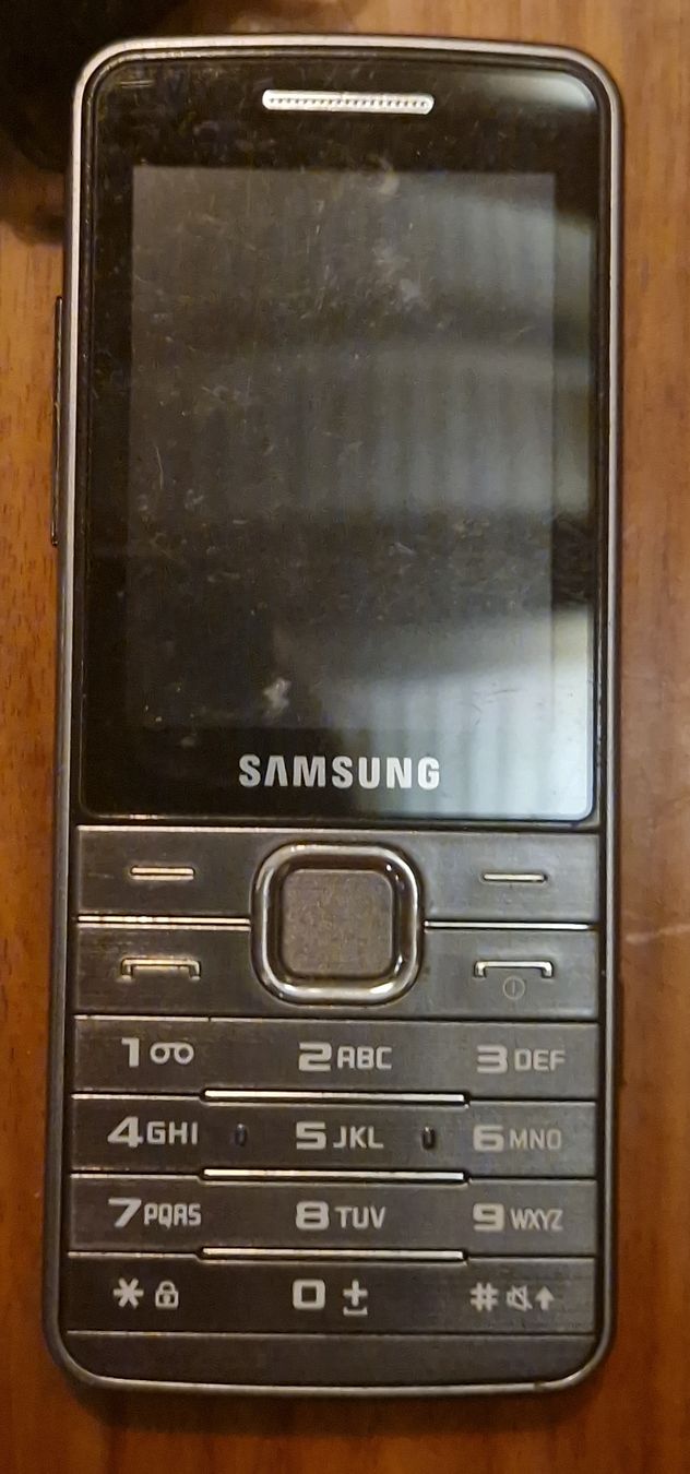Samsung Telefoni cellulari / Smartphones: 3G Samsung Handy GTS5610 – Usato da Stallikon venduto da Schneeule