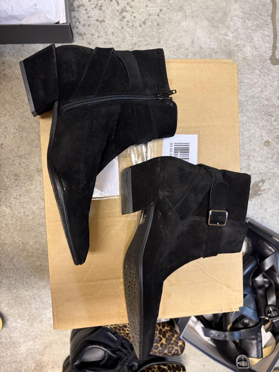 Chaussures femmes: RAS ankle boots suede 38 – D'occasion à Baar par ViennaG 3