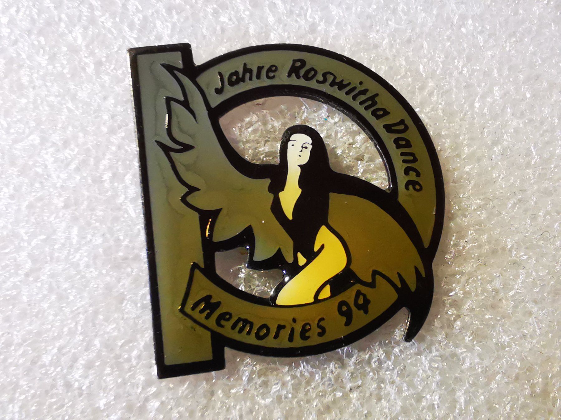 Placchette & Badge: Ansteckpin 149: Roswhita Dance – Usato da Oppligen venduto da Pin-Fall-Shop