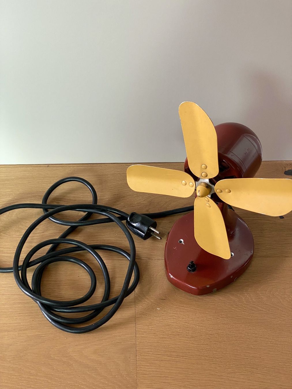 Ventilatori: Tischventilator Vintage Metall – Usato da Wittnau venduto da flocke