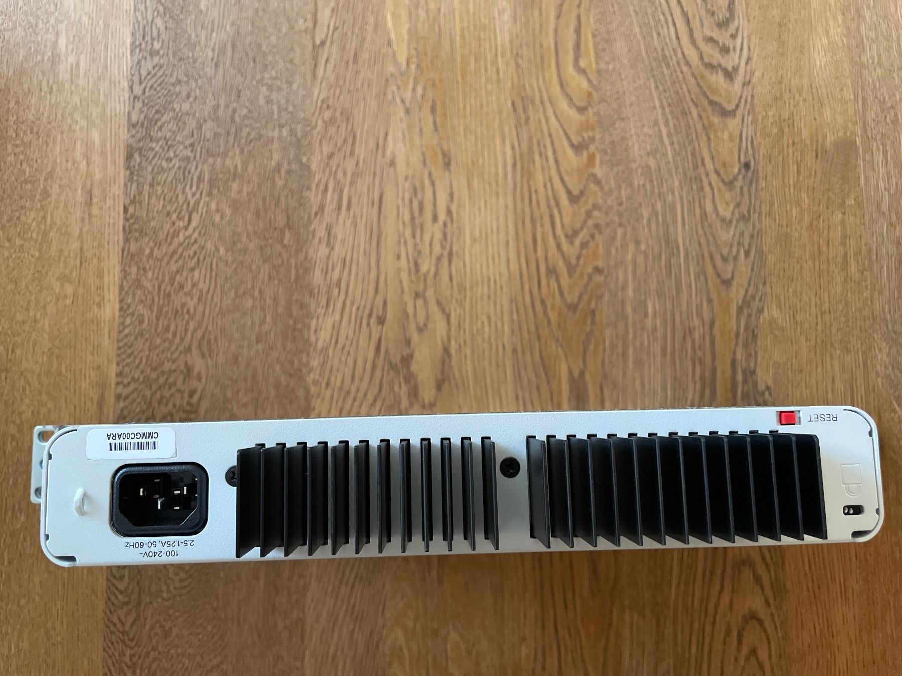 Cisco Hubs & Switches: Cisco Catalyst Catalyst 2960C-8PC-L PoE Netzwerk-Switch – Gebraucht aus Bülach von tiagodcc 2