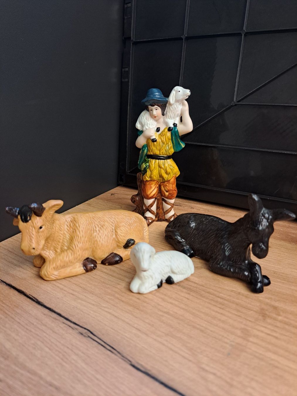 Statuette: Weihnachts-Krippenfiguren aus Keramik 11 Teile – Usato da Hauptwil venduto da maexchen71 3