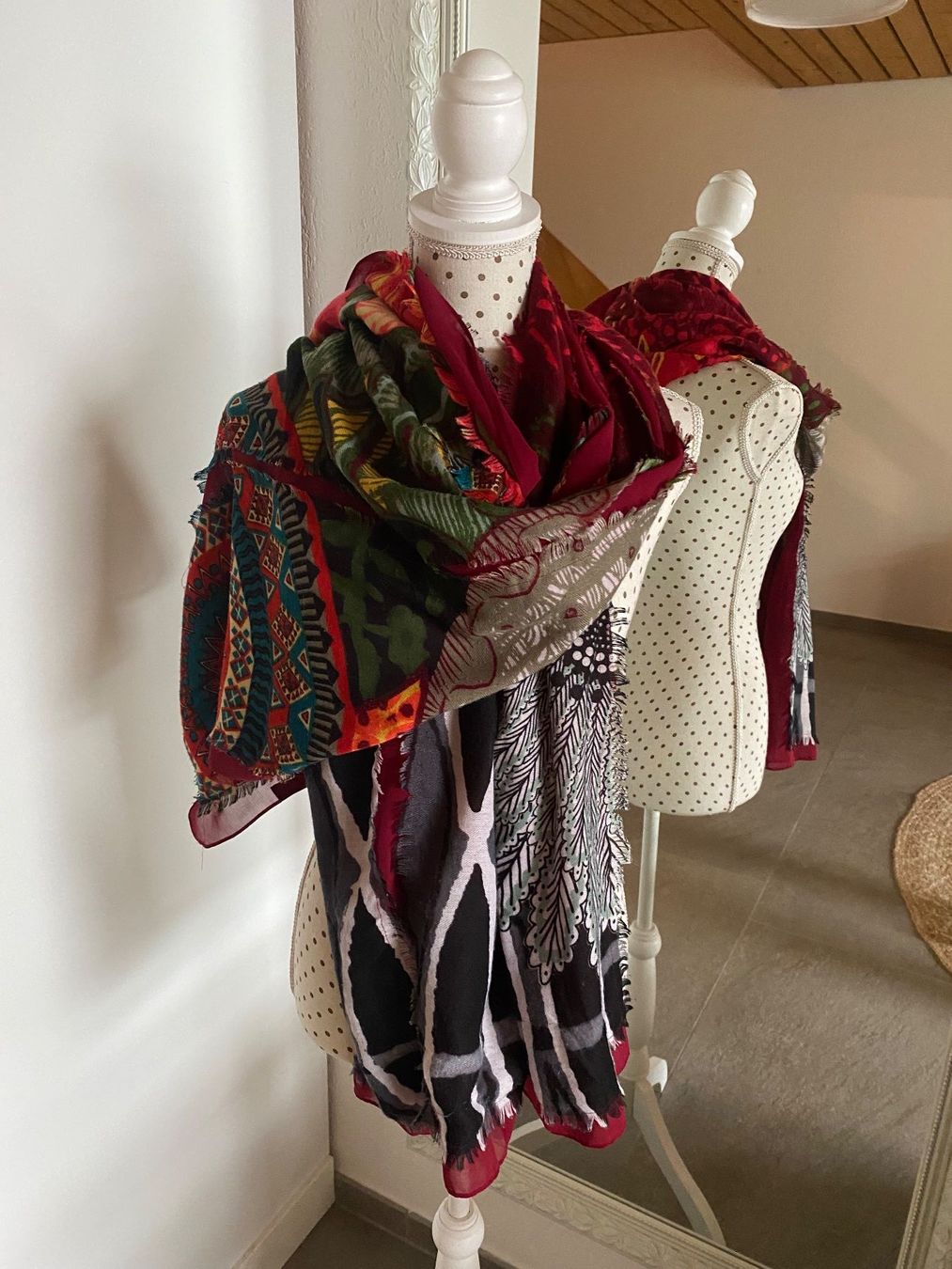 Desigual Foulard & Sciarpe: Desigual Schal 72x 170 – Usato da Wetzikon ZH venduto da Louisiana-Girl 1