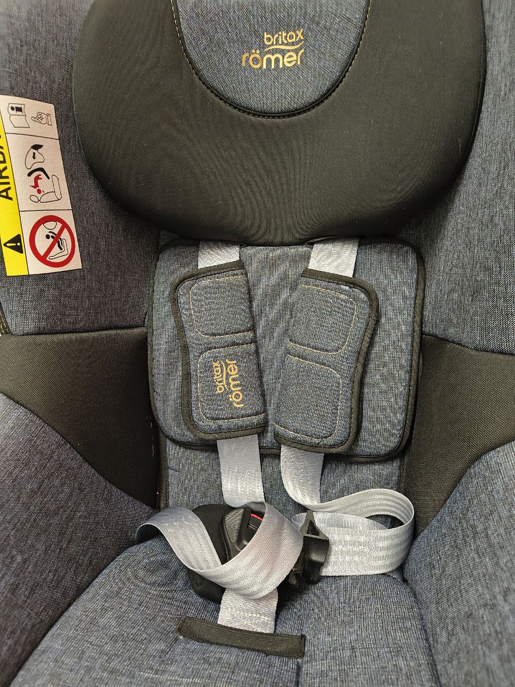 Britax Römer Seggiolini per auto: Britax römer Dualfix2 R easy access – Usato da Giubiasco venduto da Kim51 1