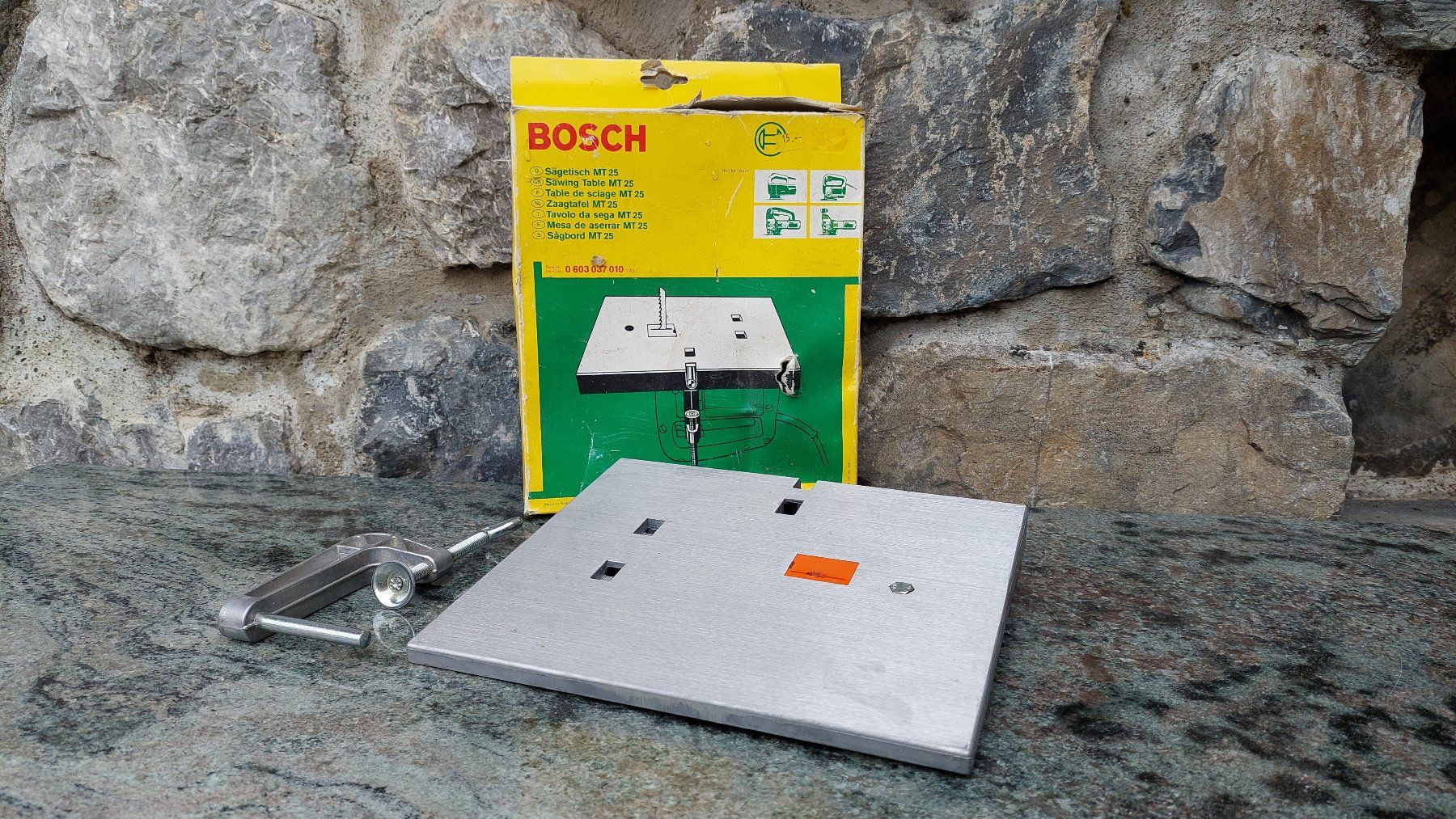 Bosch Tutti gli attrezzi: Bosch Sägestisch MT 25 zu Stichsäge – Usato da Muri b. Bern venduto da Spassholz