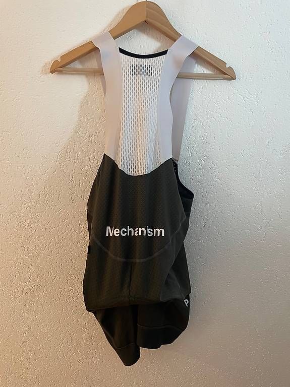 Pas Normal Studios Pantalons: Pas Normal Studios Bib Shorts Gr. XL – D'occasion à Zürich par Dubcity007