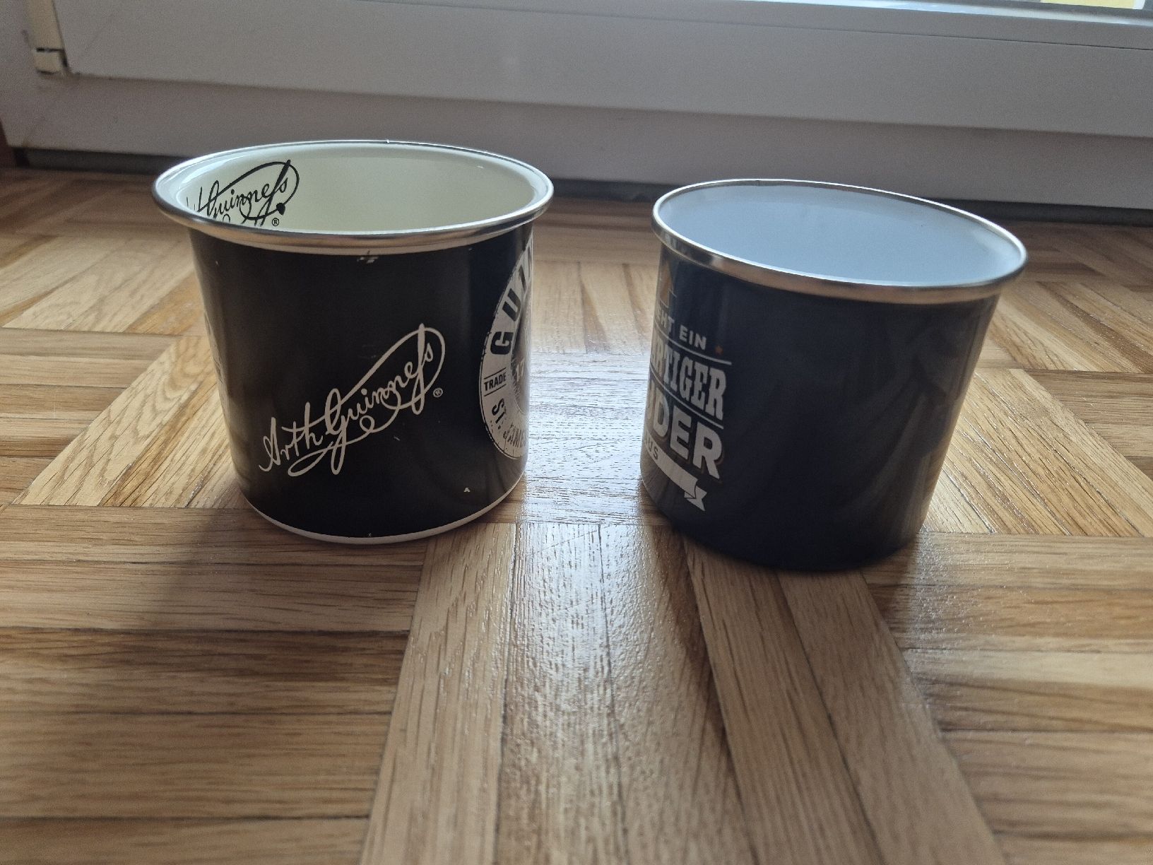 Tazze: 2 Emaille/blech Tassen,Top Zustand – Usato da Richterswil venduto da Bardock0124 2