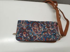 Schicke Umhängetasche/Handytasche mit Portemonnaie, Top!