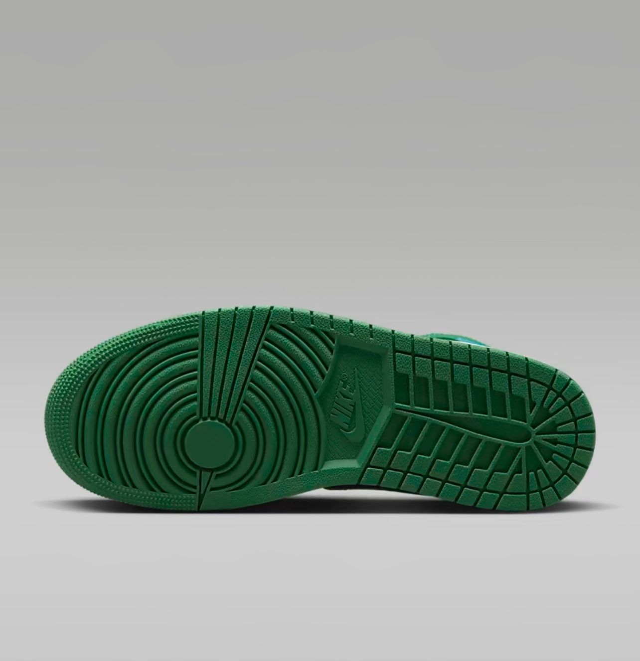 Jordan Scarpe da donna: Nike Air Jordan 1 Mid – Nuovo e nell'imballaggio originale da Gland venduto da Sde_6587 4