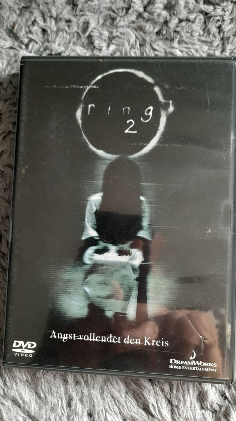 Tous les DVDs: RING 2    DVD – D'occasion à Wetzikon ZH par Ramones01