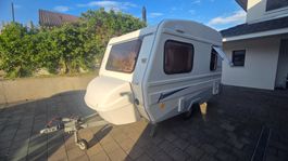 Wohnwagen Niewiadow N126NT, Enka mit Fahrradträger, weiss