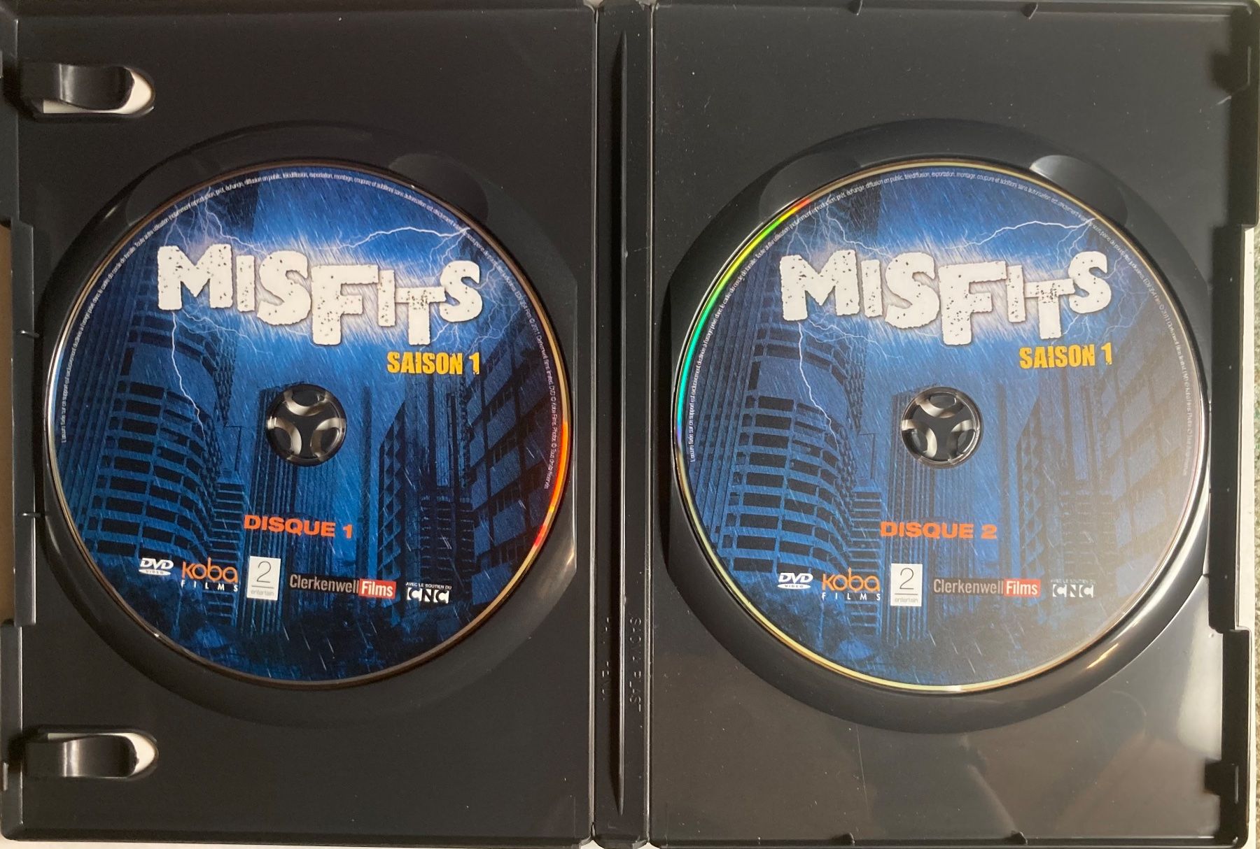 Tutti i DVDs: MISFITS (SAISON 1) – Usato da Poliez-Pittet venduto da Newtown-Records 4