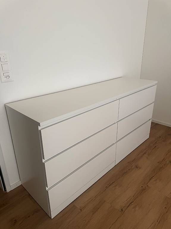 Cassettiere: MALM Kommode mit 6 Schubladen  – Usato da Romanshorn venduto da ale_q6yc