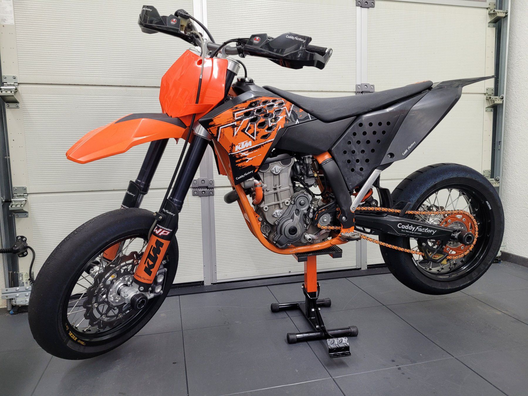 KTM Route: KTM 450 SMR Supermoto – D'occasion à Reinach AG par CaddyFactory